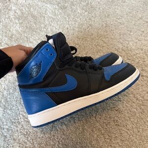 Air Jordan 1 Retro High OG Royal 2017